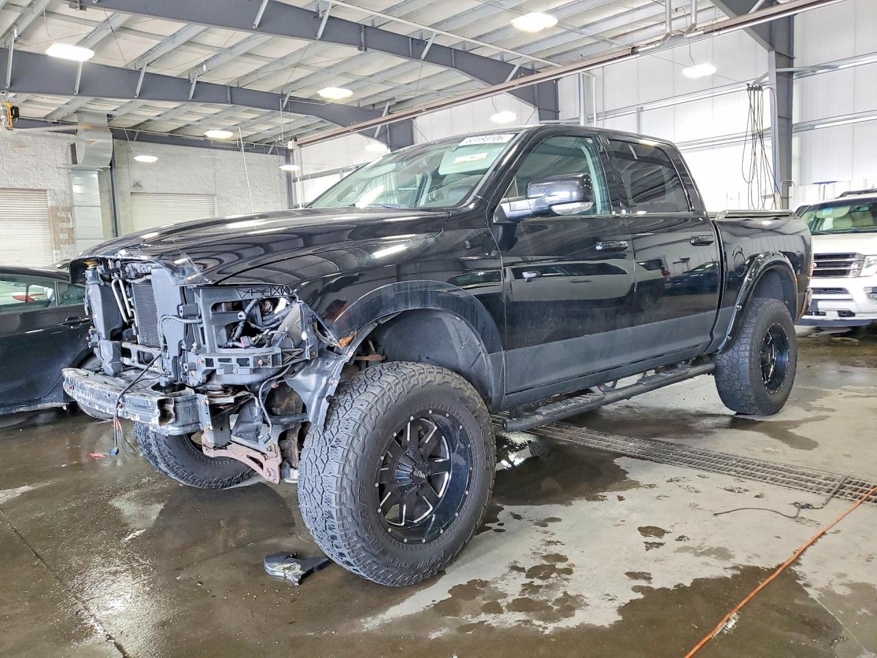 2014 RAM 1500 SPORT CREW CAB 4X4