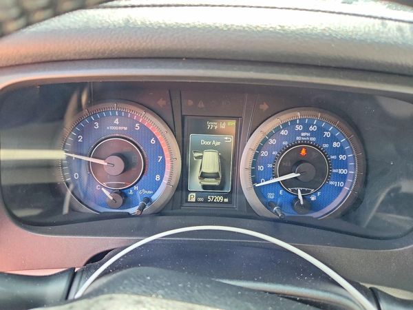 2020 TOYOTA SIENNA Q grade