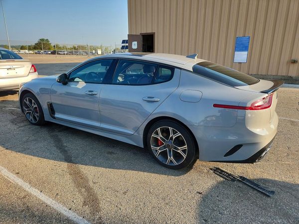 2018 KIA STINGER GT2