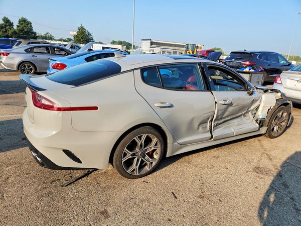 2018 KIA STINGER GT2