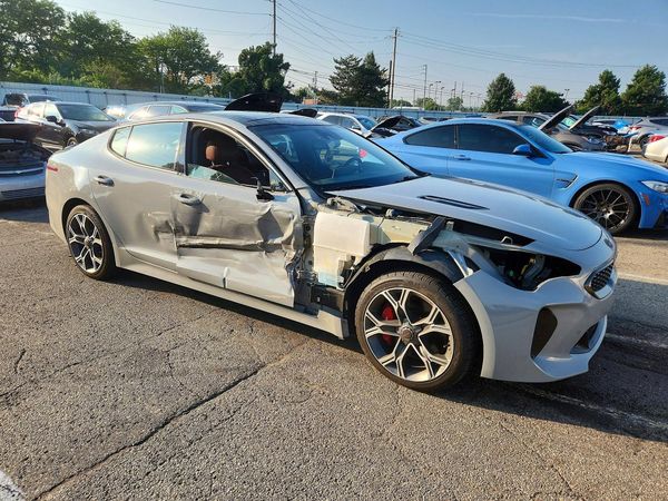 2018 KIA STINGER GT2