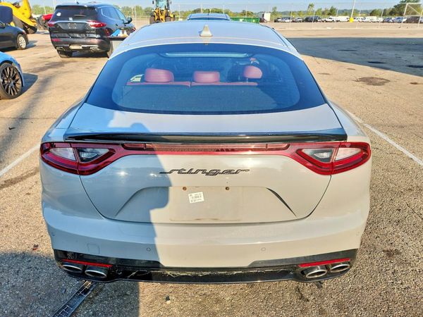 2018 KIA STINGER GT2