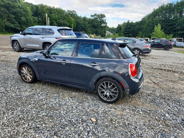 2015 MINI COOPER