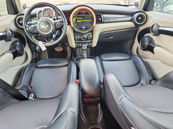 2015 MINI COOPER