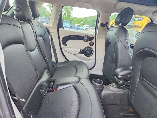 2015 MINI COOPER