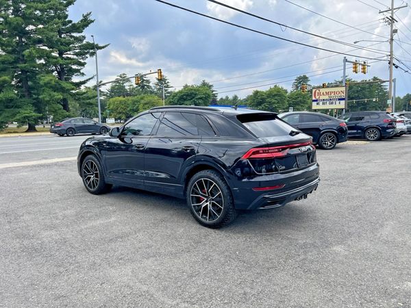 2019 AUDI Q8 S Line quattro Prestige