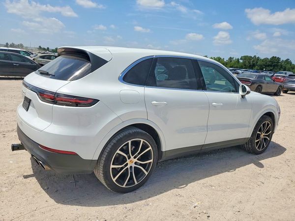 2019 PORSCHE CAYENNE S