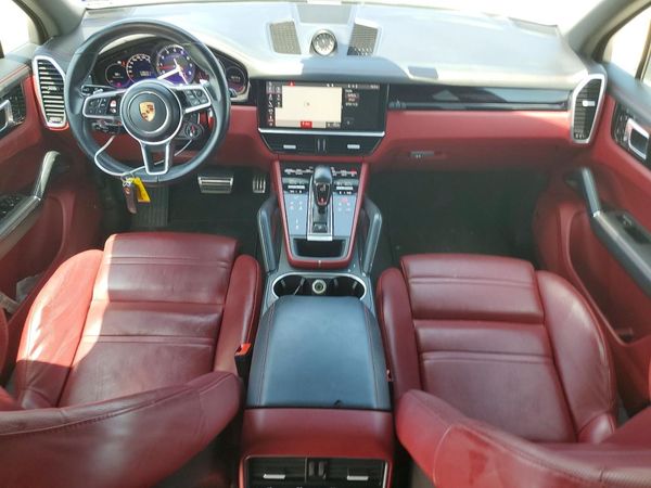 2019 PORSCHE CAYENNE S