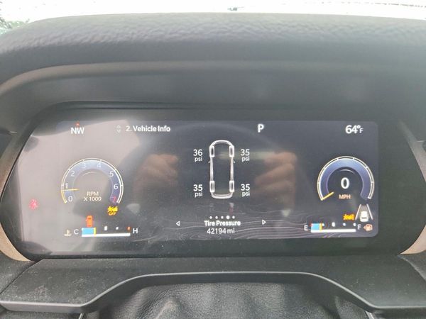 2023 JEEP GRAND CHEROKEE L LAREDO 4X4