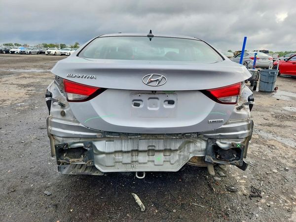 2015 HYUNDAI ELANTRA GLS(Middle)