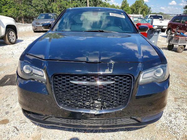 2017 CHRYSLER 300 300S