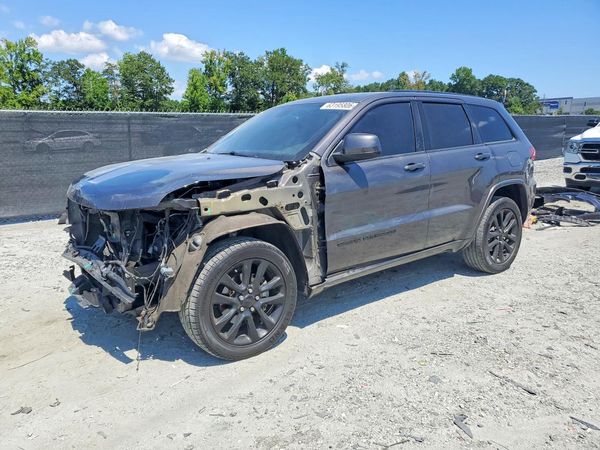 2020 JEEP GRAND CHEROKEE LAREDO 4X2
