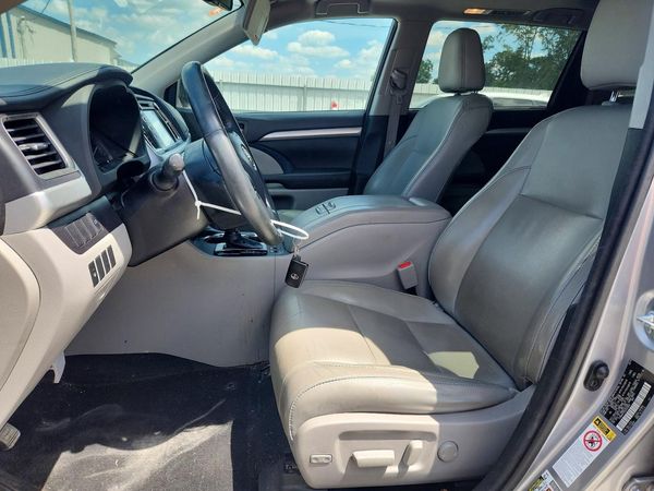 2016 TOYOTA HIGHLANDER