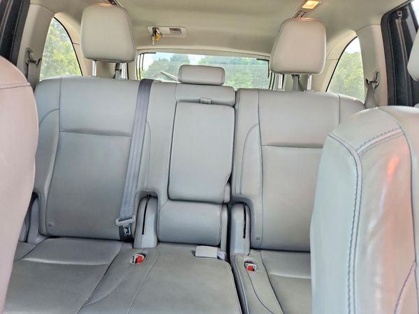 2016 TOYOTA HIGHLANDER