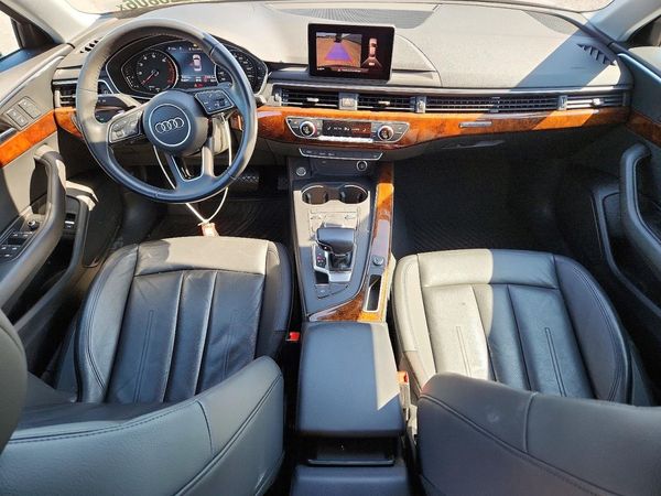 2019 AUDI A4 quattro Premium
