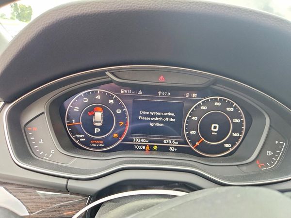 2018 AUDI Q5 quattro Premium Plus
