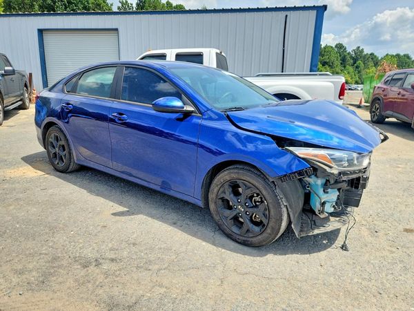 2021 KIA FORTE FE, LXS