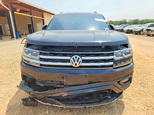 2018 VOLKSWAGEN ATLAS 4Motion SE
