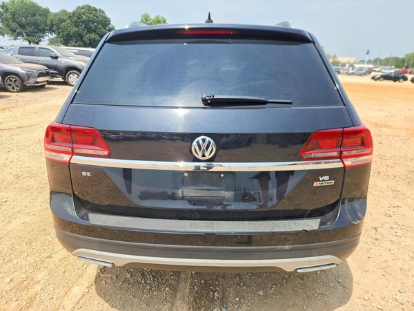 2018 VOLKSWAGEN ATLAS 4Motion SE