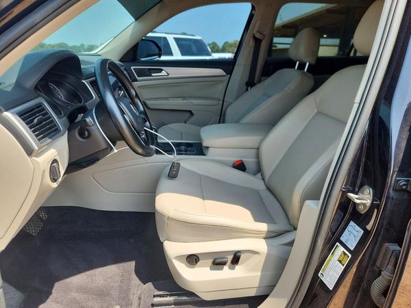 2018 VOLKSWAGEN ATLAS 4Motion SE