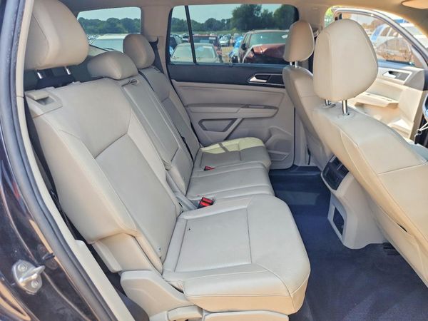 2018 VOLKSWAGEN ATLAS 4Motion SE