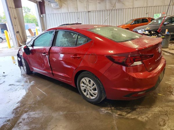 2019 HYUNDAI ELANTRA SE