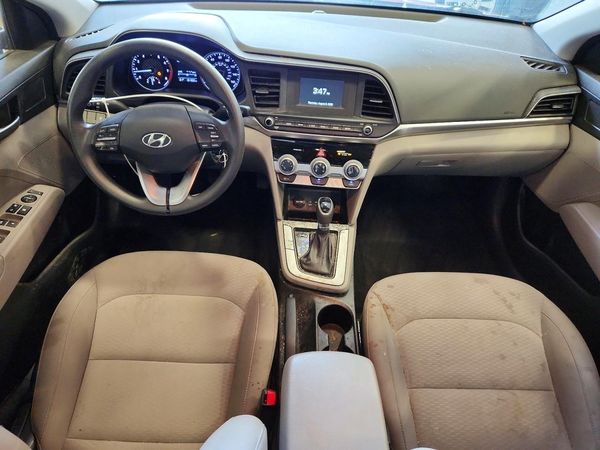 2019 HYUNDAI ELANTRA SE