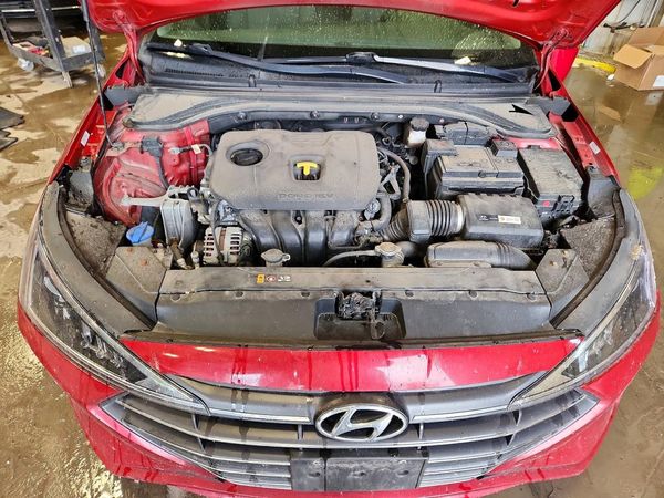 2019 HYUNDAI ELANTRA SE