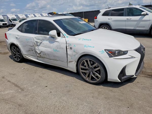 2019 LEXUS IS 300