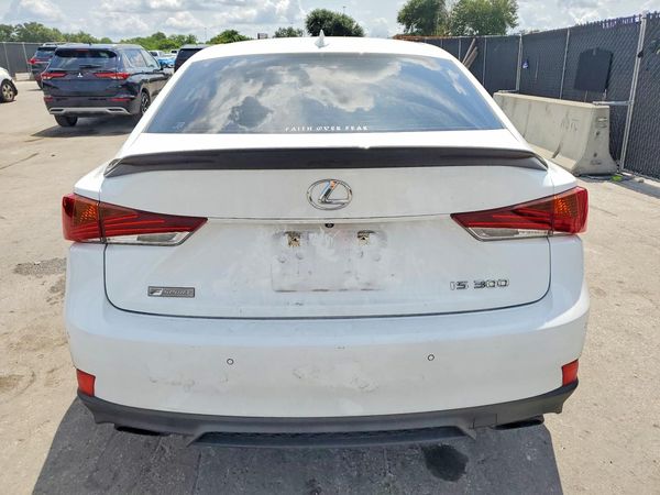 2019 LEXUS IS 300