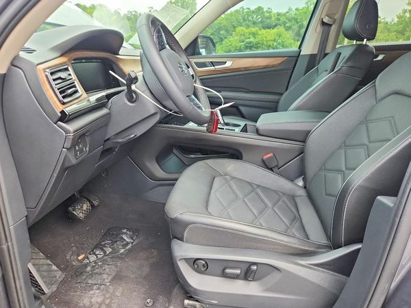 2024 VOLKSWAGEN ATLAS SE