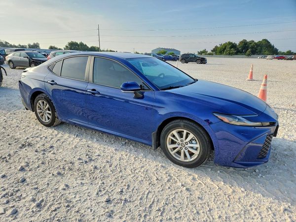 2025 TOYOTA CAMRY — Passenger 3/4