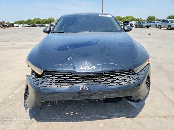 2022 KIA K5