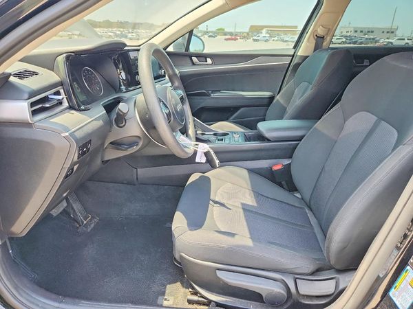 2022 KIA K5