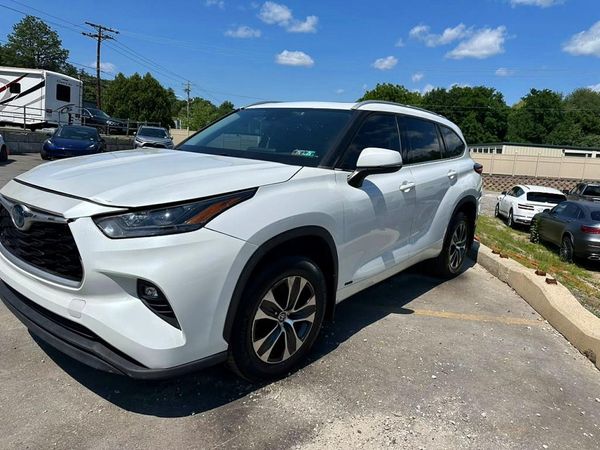 2022 TOYOTA HIGHLANDER