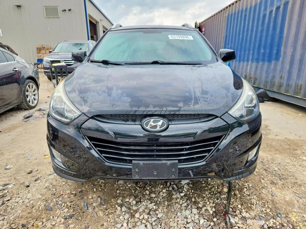 2015 HYUNDAI TUCSON GLS (Middle)