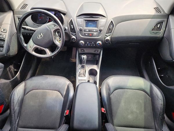 2015 HYUNDAI TUCSON GLS (Middle)