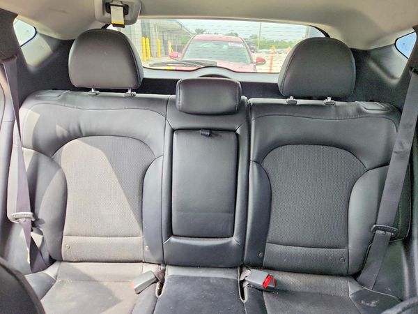 2015 HYUNDAI TUCSON GLS (Middle)