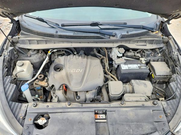 2015 HYUNDAI TUCSON GLS (Middle)