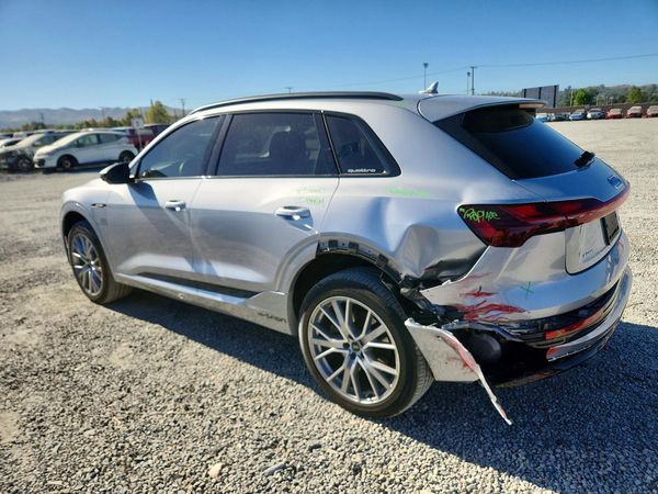 2021 AUDI E-TRON quattro Prestige