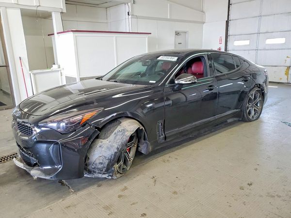 2018 KIA STINGER GT2