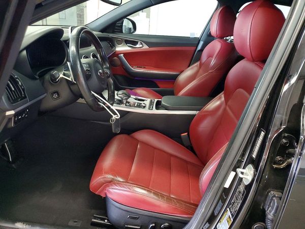 2018 KIA STINGER GT2