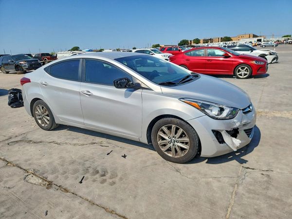 2016 HYUNDAI ELANTRA