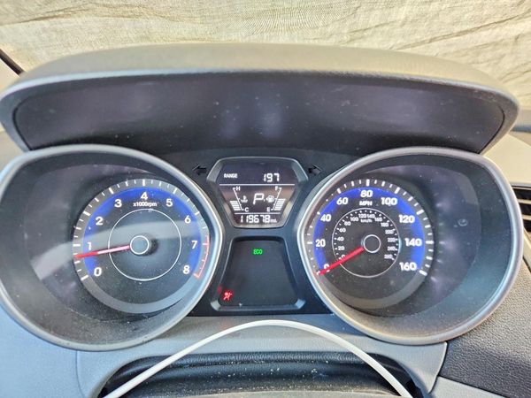 2016 HYUNDAI ELANTRA