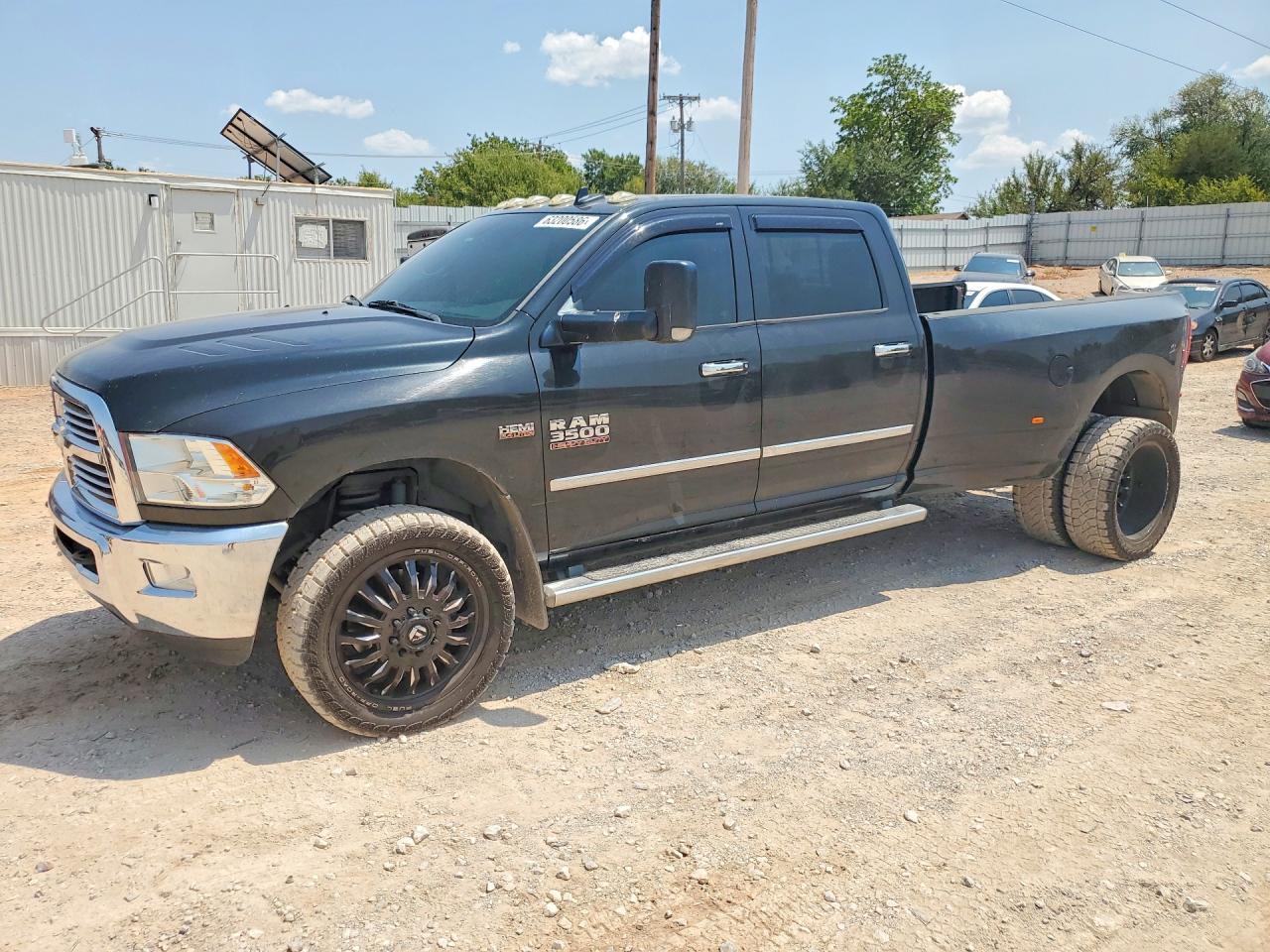 2015 RAM 3500 SLT CREW CAB 4X4