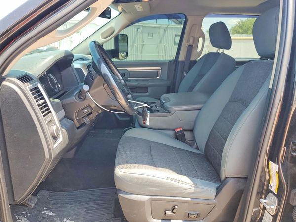 2015 RAM 3500 SLT CREW CAB 4X4