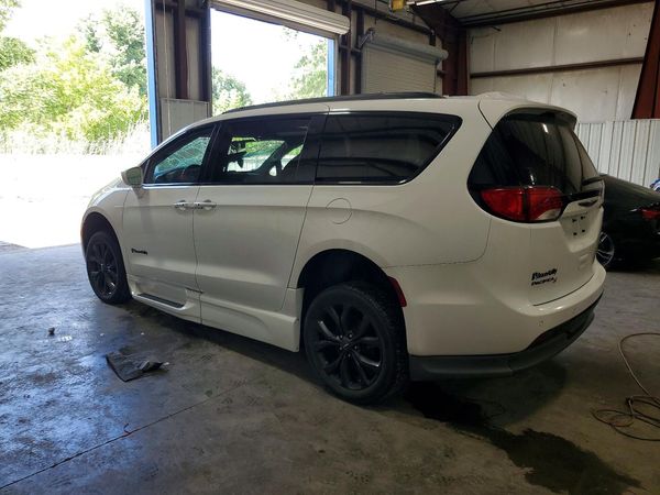 2019 CHRYSLER PACIFICA