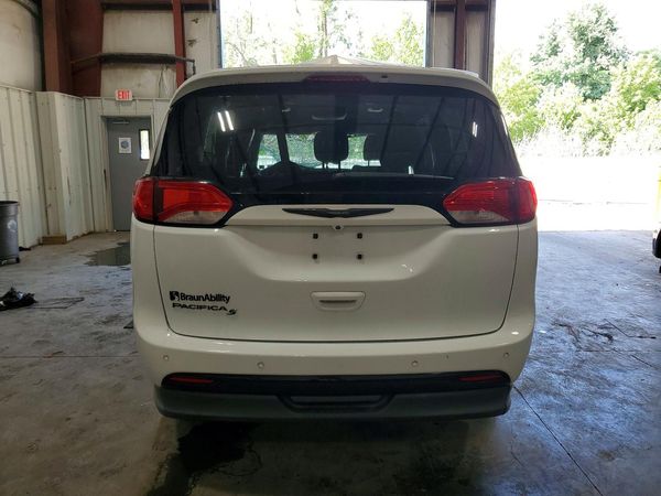2019 CHRYSLER PACIFICA