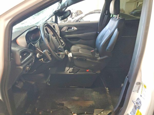 2019 CHRYSLER PACIFICA