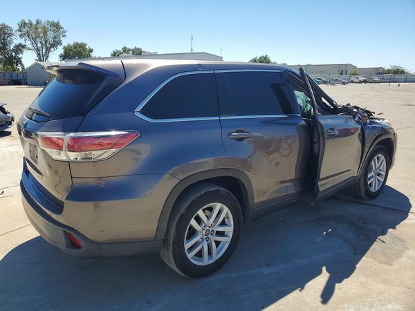 2016 TOYOTA HIGHLANDER